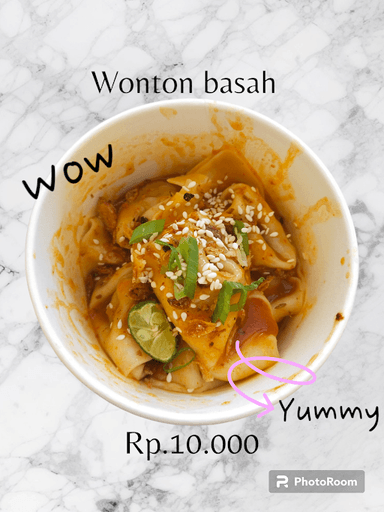 PANGSIT WONTON & MIE JEBEW NONA