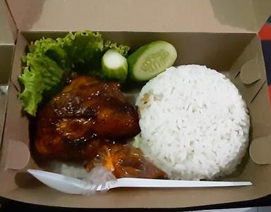 WARUNG MAKAN KEDAI SEKUL