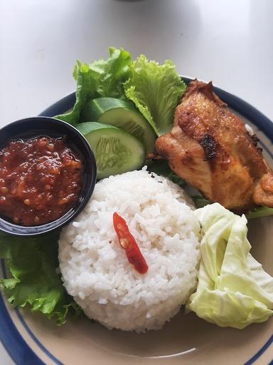 WARUNG MAKAN KEDAI SEKUL