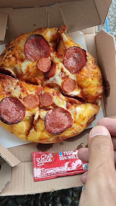 DOMINO'S PIZZA