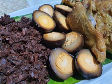 GUDEG BESEK PAK BIMA