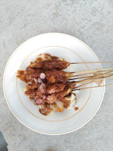 SATE AYAM BELANDONG