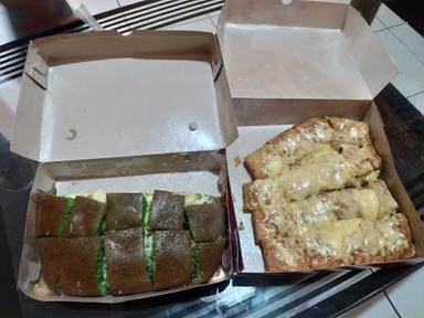 MARTABAK BOS