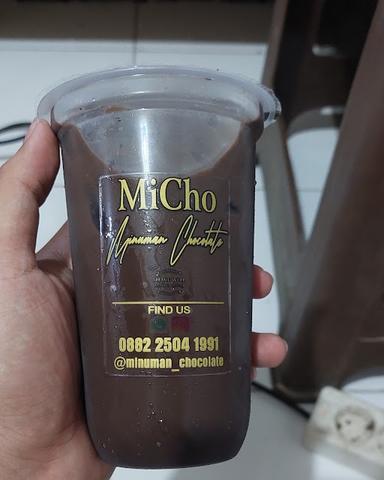 MINUMAN COKLAT MICHO DAN MISS PUKIS