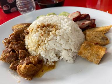 NASI CAMPUR BABI & BA MIE TAN