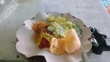 NASI KUNING BU TUTI