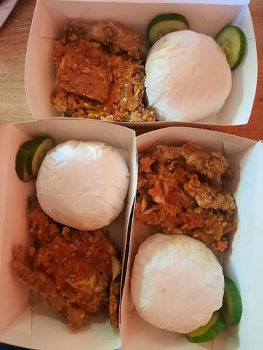 OBENTOBOZ FRIED CHICKEN (GEPREK) AND BURGER, GRENDENG