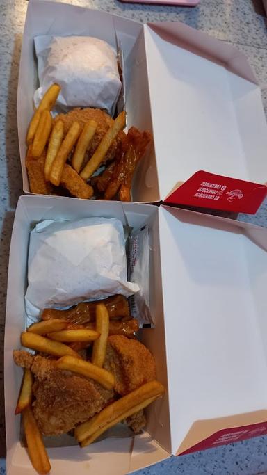 OBENTOBOZ FRIED CHICKEN (GEPREK) AND BURGER, GRENDENG