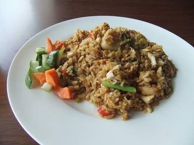 SOTO AYAM DAN DAGING BOBOSAN