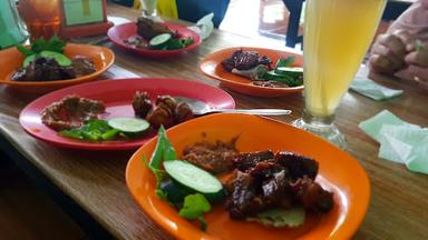 WARUNG MAKAN SUPER PENYETAN