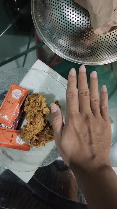 C'BEZT FRIED CHICKEN PASURUAN