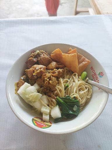 MIE AYAM UMMIK