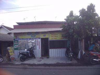 WARUNG LESEHAN 87