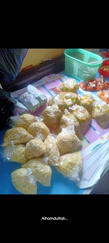 BAKSO OJOLALI 78 PUTRA SAMIDA ( OJOLALI CABANG PARAKAN)