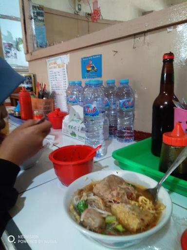 BASO URAT DAN MIE AYAM MAS HAJI PASAR RAJADESA-CIAMIS