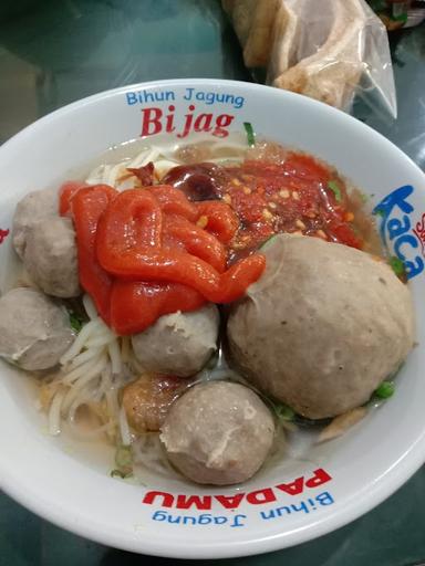 MIE BASO SOLO MAS DOEL