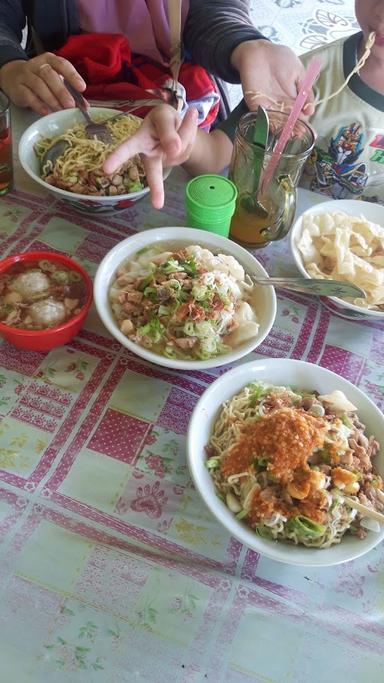 MIE AYAM VETERAN