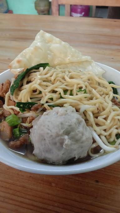 MIAYAM BAKSO PAKDE WONOGIRI