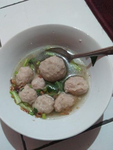 BASO ABSTRAK