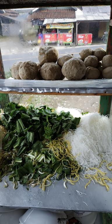 BAKSO PRIBUMI MAK ERAT