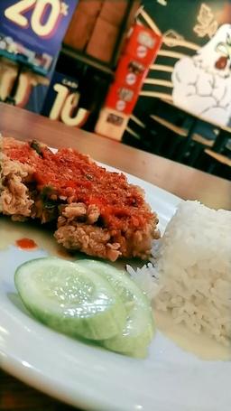 Photo's A'Santri Friedchicken