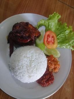 Photo's Ayam Bakar Pedo 'Pak Nana'