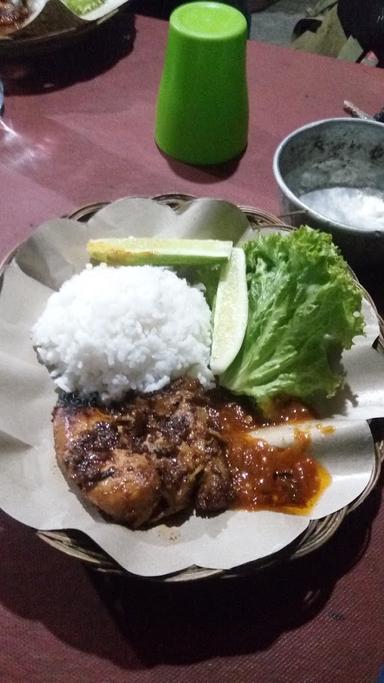 AYAM BAKAR SURABAYA