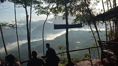 WARUNG KULINER PUNCAK BANGKU RANCAH CIAMIS