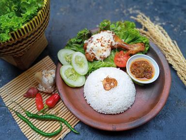 AYAM BEBEK HAREUDANG