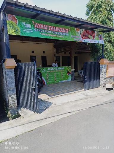 AYAM TALIWANG GANDAPURA CIPAMAKOLAN