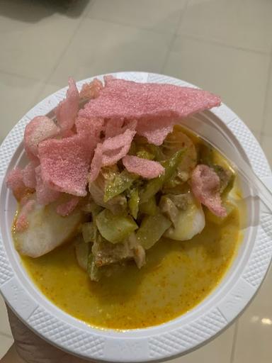 LAPAU MANDEH SOTO KHAS PADANG