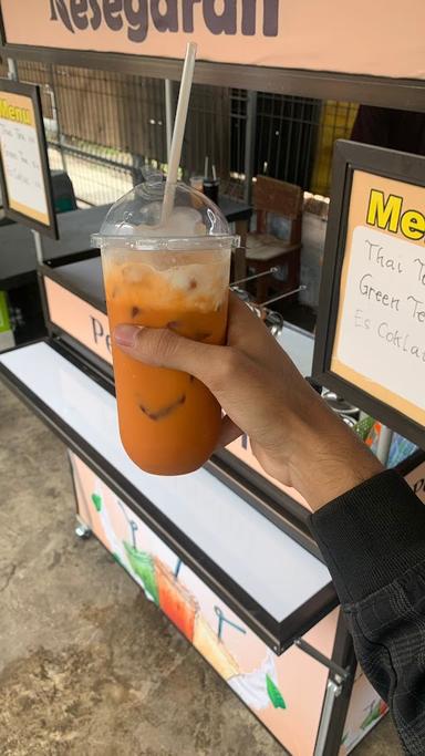 MINUMAN KESEGARAN RIUNG BANDUNG