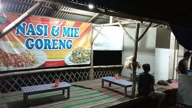 WARUNG NASI DAN MIE GORENG