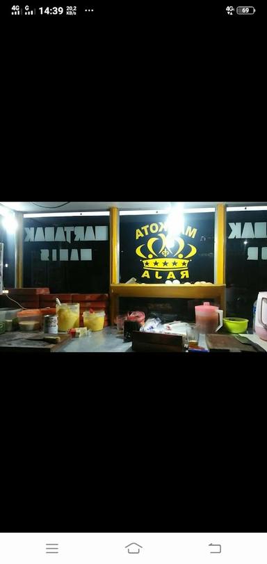 MARTABAK MAHKOTA