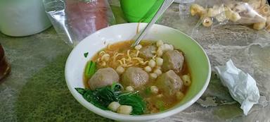 MI AYAM BAKSO LAA ROYBA