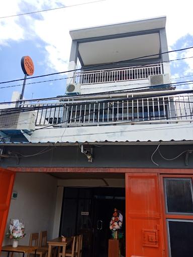 KEDAI ORANGE AROEPPALA