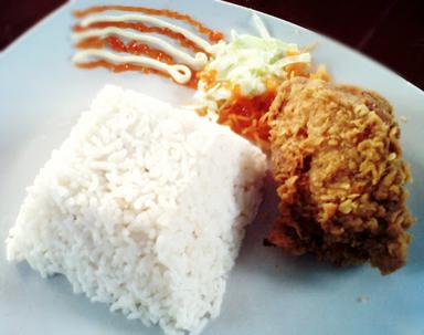 AYAM BAKAR DAENG KUMIS