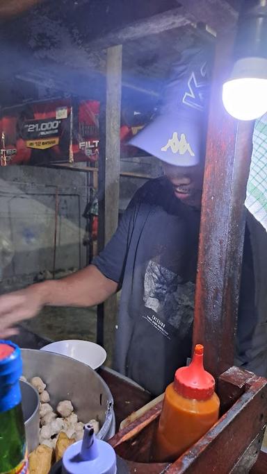 GEROBAK BAKSO TIDUNG MARIOLO