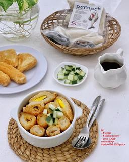 Photo's Pempek Ikan Tenggiri Ssfoods