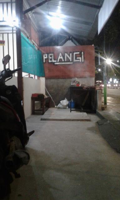 RUMAH MAKAN PELANGI