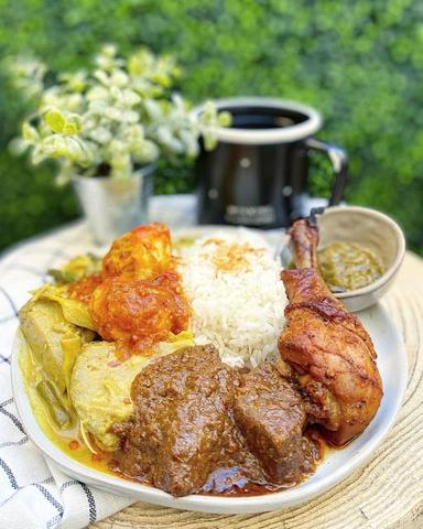 RUMAH MAKAN UDA KHAS PADANG