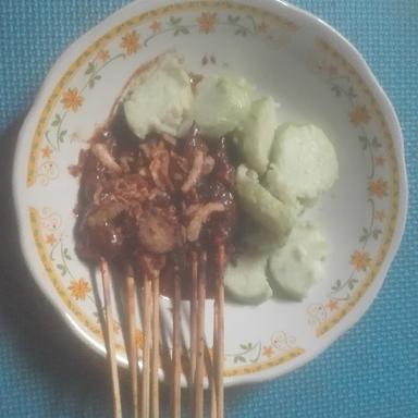 SATE AYAM MADURA MAS AGUS