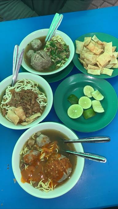 WARUNG BAKSO MAS KOSIL