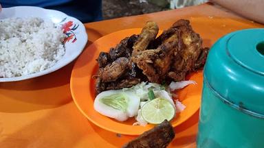 WARUNG SARI LAUT MAS RIZKY