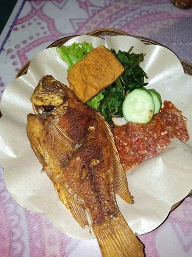 AYAM SAMBEL JERIT LIDAH