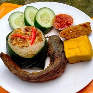 AYAM SAMBEL JERIT LIDAH