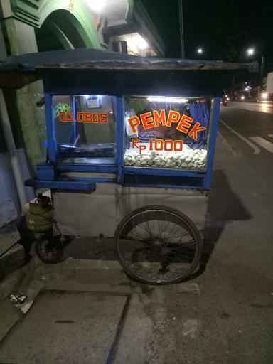 PEMPEK SERIBU-AN, GG OBOS