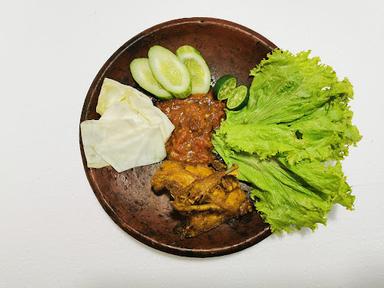 WARUNG MAKAN IBU TEDY 88