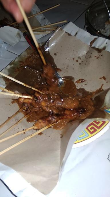 WARUNG SATE PAK AMIR PASAR BURUNG