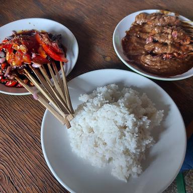 WARUNG SATE PAK AMIR PASAR BURUNG